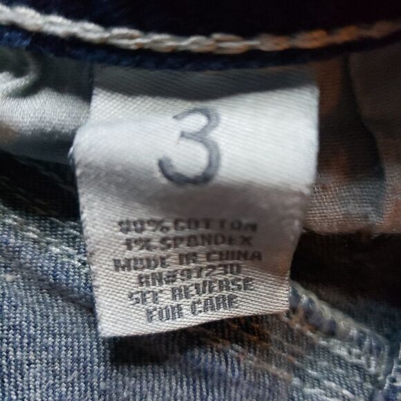 Almost Famous Juniors Blue Jean Shorts Size 3 | Low-Rise Distressed Denim - Picture 6 of 8